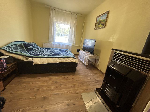 Eladó családi ház, Szőlősgyörökön 43.9 M Ft, 2 szobás