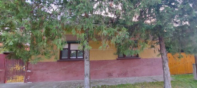Eladó családi ház, Törökszentmiklóson 21.8 M Ft, 3 szobás
