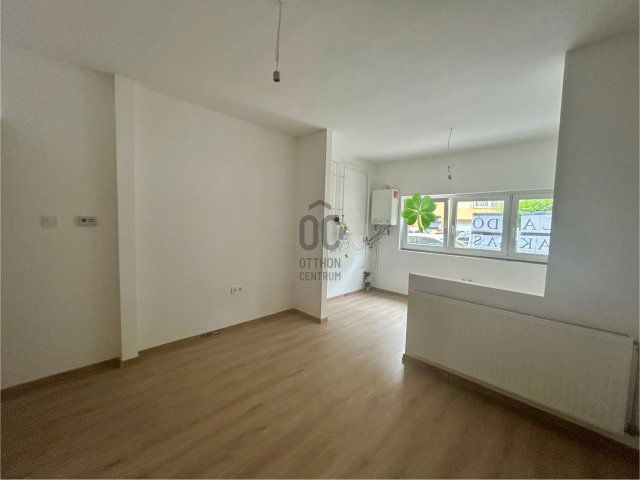 Eladó téglalakás, Nyíregyházán 33.5 M Ft, 2 szobás
