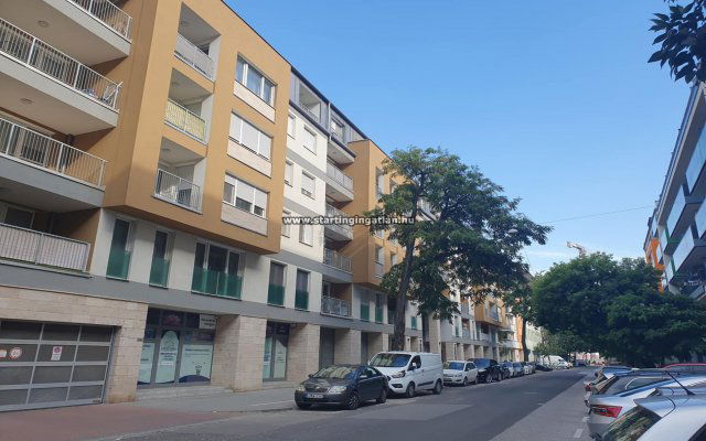 Eladó garázs, Budapesten, XIII. kerületben, Lőportár utcában