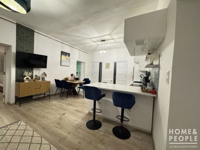 Eladó családi ház, Hódmezővásárhelyen 79.9 M Ft, 4 szobás