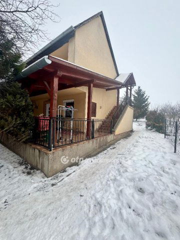 Eladó nyaraló, Pátkán 34.9 M Ft, 3 szobás