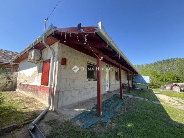 Eladó családi ház, Dunaszentgyörgyön, Duna utcában 27.9 M Ft