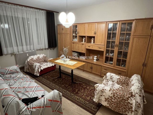 Eladó panellakás, Székesfehérvárott 44.9 M Ft, 2 szobás