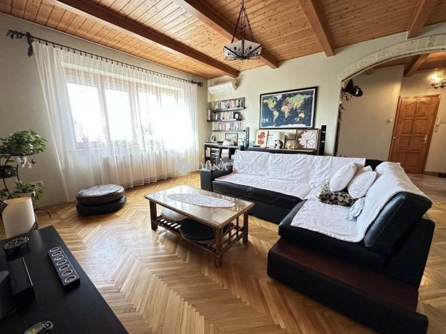 Eladó téglalakás, Kecskeméten 93 M Ft, 3 szobás