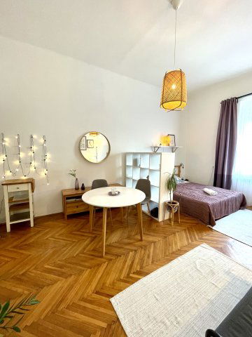 Kiadó téglalakás, albérlet, Győrött 180 E Ft / hó, 1 szobás