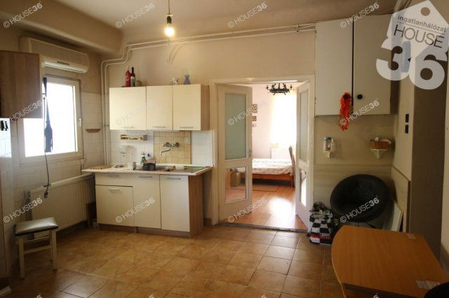 Eladó családi ház, Kalocsán 23.9 M Ft, 5 szobás