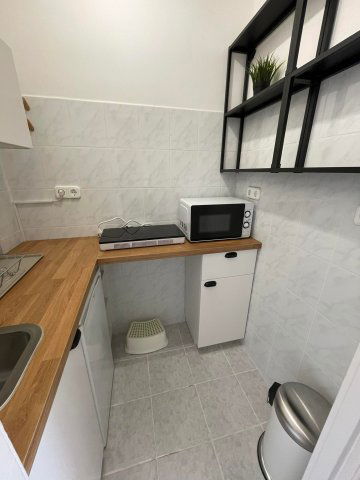 Kiadó téglalakás, albérlet, VII. kerületben, Bajza utcában