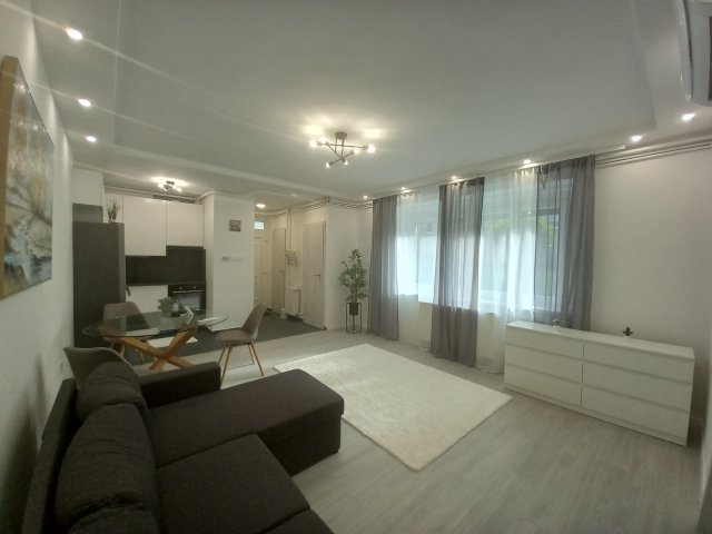 Eladó téglalakás, Pécsett, János utcában 49.99 M Ft