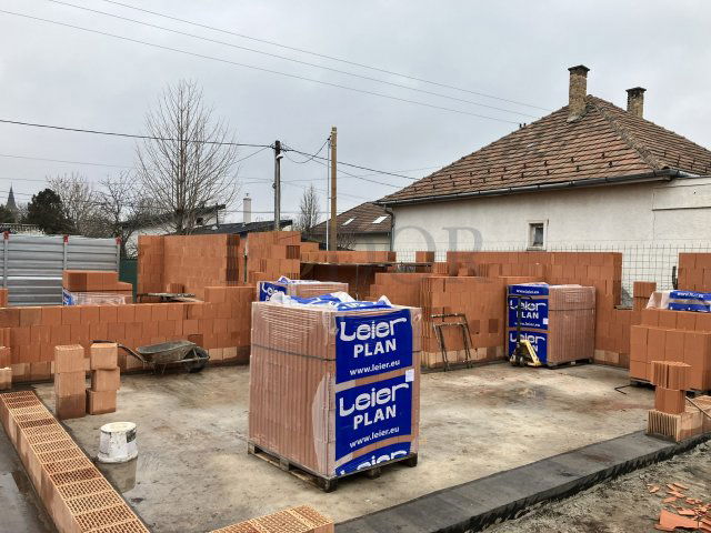 Eladó ikerház, Budapesten, XVIII. kerületben 147 M Ft, 5 szobás