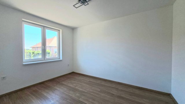 Eladó családi ház, Máriapócson 56.9 M Ft, 3 szobás