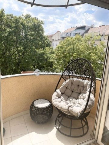 Eladó téglalakás, Budapesten, II. kerületben 129.9 M Ft