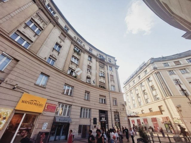 Eladó téglalakás, Budapesten, VIII. kerületben 51.5 M Ft