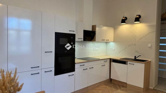 Kiadó téglalakás, albérlet, Debrecenben 220 E Ft / hó, 2 szobás