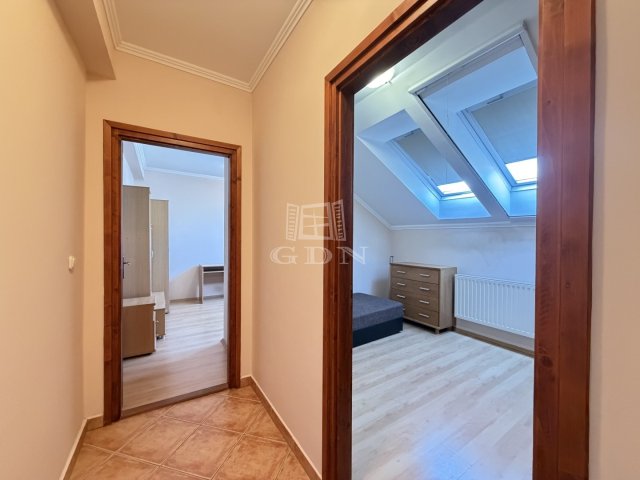 Kiadó téglalakás, albérlet, Székesfehérvárott 240 E Ft / hó