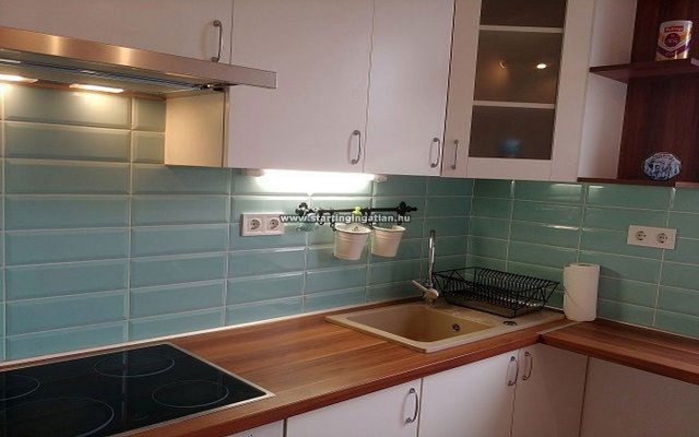 Eladó téglalakás, Budapesten, IV. kerületben, Reviczky utcában