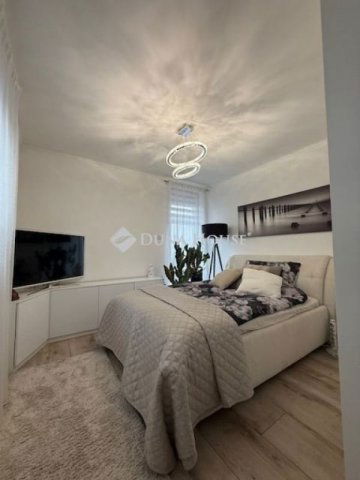 Eladó családi ház, Vecsésen 147 M Ft, 4 szobás