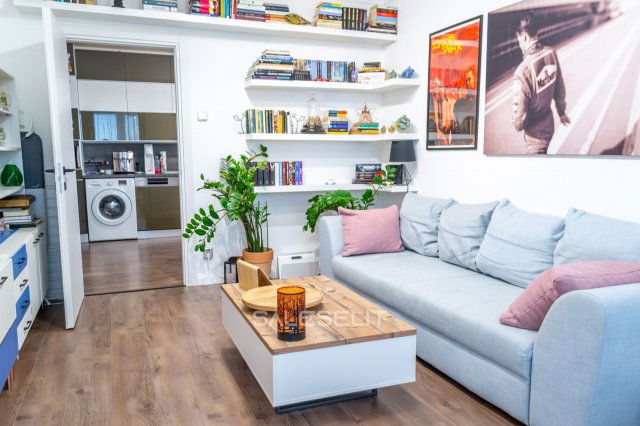 Eladó téglalakás, Debrecenben 69.9 M Ft, 1+2 szobás