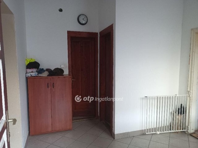 Eladó családi ház, Vecsésen 77 M Ft, 3+1 szobás