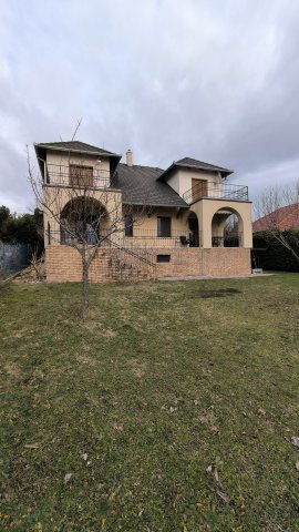 Eladó családi ház, Gyenesdiáson 134.99 M Ft, 4+1 szobás