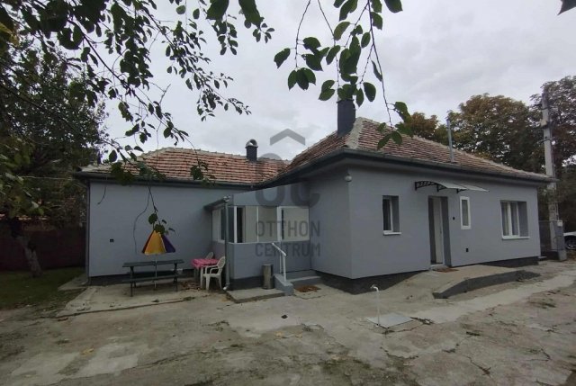 Eladó családi ház, Gödön 95 M Ft, 3 szobás