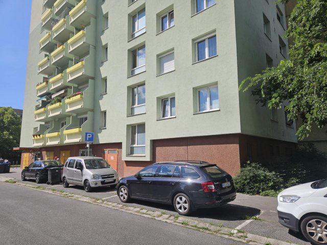 Eladó panellakás, Győrött 50.9 M Ft, 2 szobás