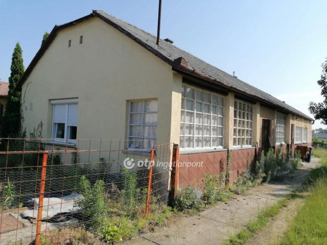 Eladó családi ház, Demecseren 13.9 M Ft, 3+1 szobás