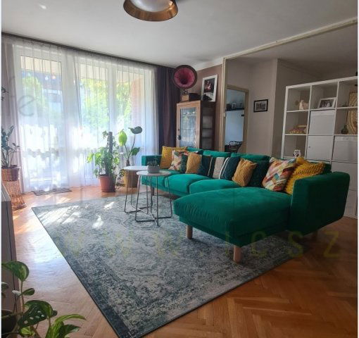 Eladó téglalakás, Szegeden 89.9 M Ft, 3+1 szobás