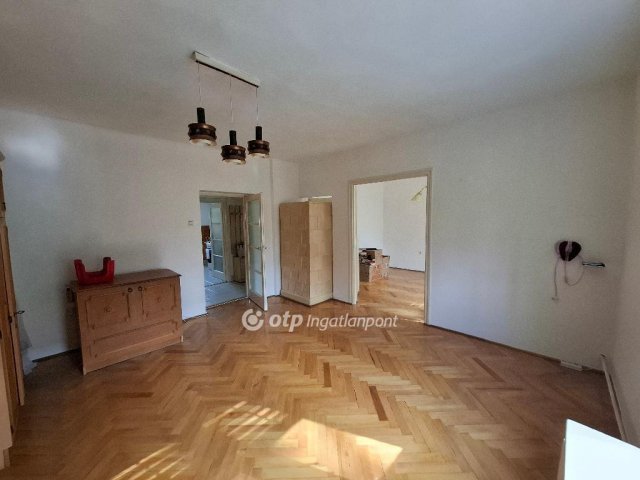 Eladó ikerház, Egerben 57.9 M Ft, 2+1 szobás