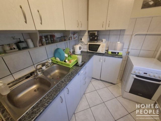 Eladó téglalakás, Szegeden 53 M Ft, 2 szobás