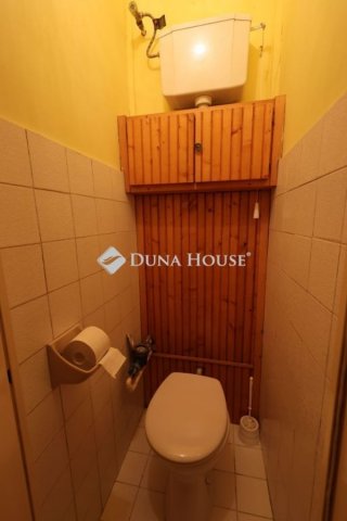 Eladó panellakás, Gyulán 35 M Ft, 2 szobás
