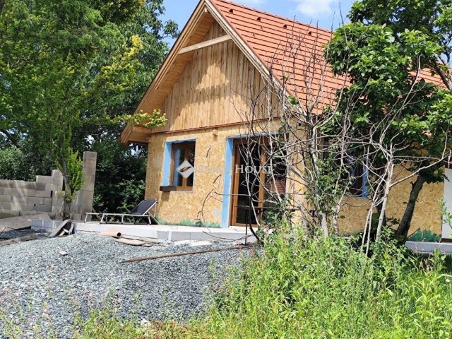 Eladó családi ház, Magyarszombatfán 69.9 M Ft, 2 szobás