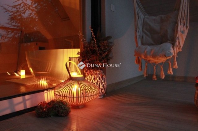 Eladó családi ház, Felsőörsön 139 M Ft, 2 szobás