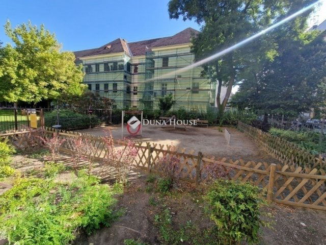 Eladó téglalakás, Budapesten, VIII. kerületben 79.9 M Ft