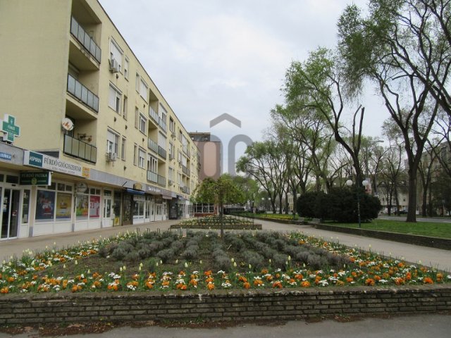 Eladó téglalakás, Hajdúszoboszlón 44.99 M Ft, 2 szobás