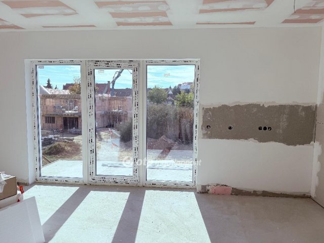 Eladó téglalakás, Siklóson 53.5 M Ft, 2+1 szobás