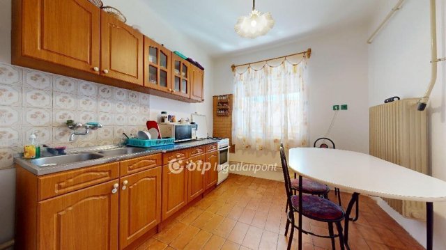 Eladó ikerház, Nagykállóban 34.9 M Ft, 3 szobás