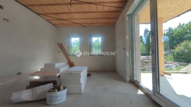 Eladó nyaraló, Balatonkeresztúron 86 M Ft, 4 szobás