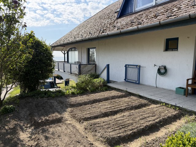 Eladó családi ház, Balatongyörökön 330 M Ft, 6 szobás