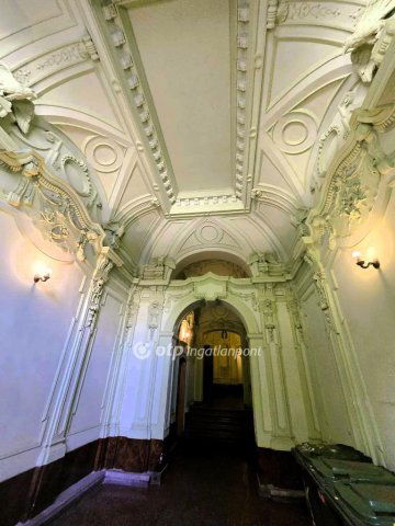 Eladó téglalakás, Budapesten, VI. kerületben 136 M Ft, 3 szobás