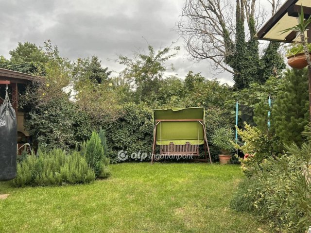 Eladó családi ház, Gyöngyösön 79.9 M Ft, 4 szobás