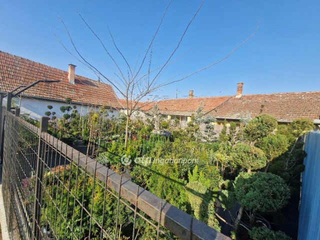 Eladó családi ház, Jászberényben 26.9 M Ft, 2+1 szobás