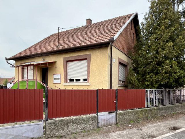 Eladó családi ház, Nagykátán 35 M Ft, 2 szobás