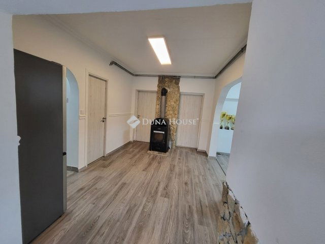 Eladó családi ház, Tökölön 84.4 M Ft, 3 szobás