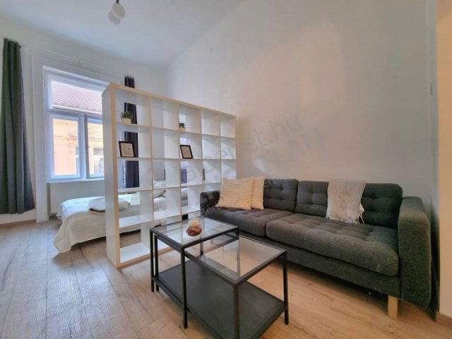 Kiadó téglalakás, albérlet, VI. kerületben, Szív utcában