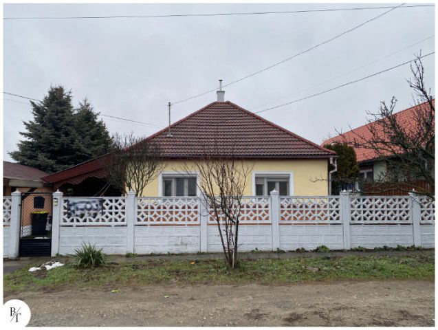 Eladó családi ház, Gödöllőn, Attila utcában 79.9 M Ft