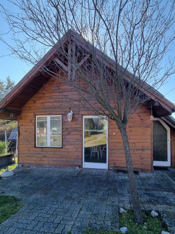 Eladó nyaraló, Vonyarcvashegyen 99 M Ft, 5+1 szobás