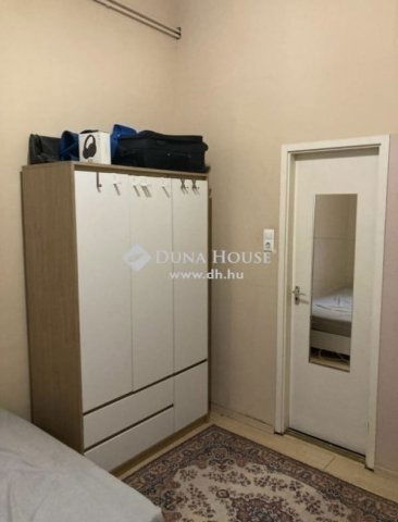 Eladó téglalakás, Budapesten, VI. kerületben 93 M Ft, 3 szobás