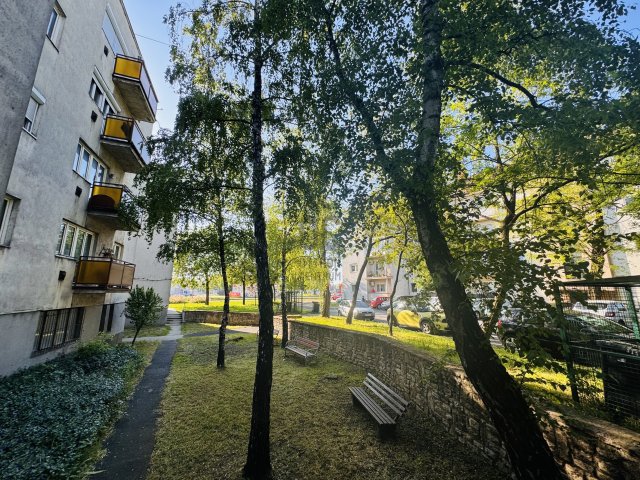 Eladó téglalakás, Győrött 40 M Ft, 2 szobás