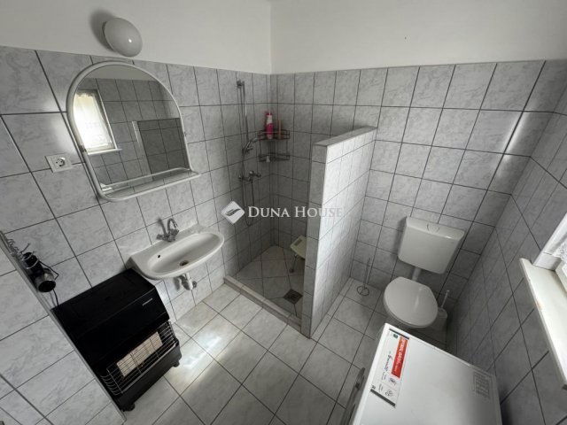 Eladó mezogazdasagi ingatlan, Tiszakürtön 44.9 M Ft, 2 szobás